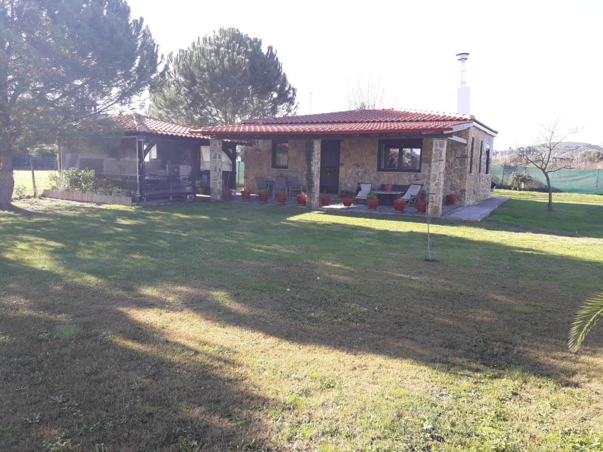 Konaki Guesthouse 奥马斯帕纳吉亚斯 外观 照片