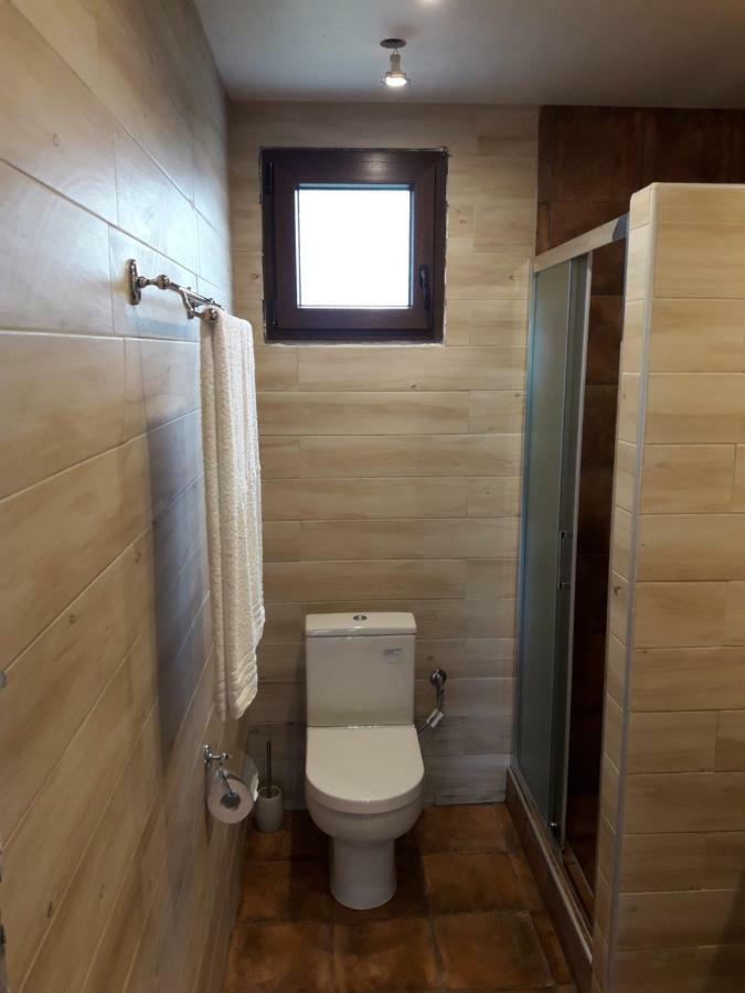 Konaki Guesthouse 奥马斯帕纳吉亚斯 外观 照片